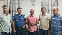 হাতকড়া নিয়ে পালানো সেই আ.লীগ নেতা গ্রেপ্তার