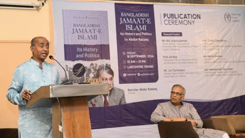 আইন, বিচার ও সংসদ বিষয়ক মন্ত্রী মো. আসাদুজ্জামান শুক্রবার রাজধানীর একটি হোটেলে প্রকাশনা অনুষ্ঠানে প্যানেলিস্ট হিসেবে বক্তব্য দেন। ছবি: পিআইডি