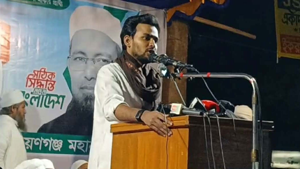 হাসিনার সন্তানদের ফেরানোর জন্য জনগণ ৫ আগস্ট তাদের বিতাড়িত করেনি: আসিফ মাহমুদ