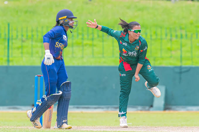 ৩ উইকেটের জয়ে সিরিজে এগিয়ে নিগাররা