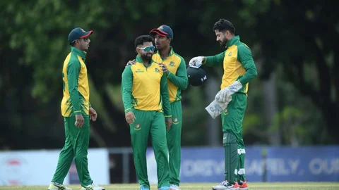শেষ ওভারের রোমাঞ্চে সেমিতে বিদায় বাংলাদেশ এইচপি