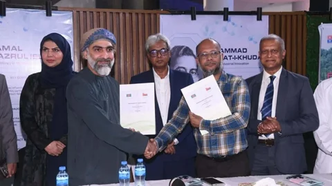 ওমানে বৈদ্যুতিক মোটরসাইকেল (ইভি বাইক) রপ্তানি, প্রযুক্তি বিনিময় ও যৌথ বিনিয়োগের লক্ষ্যে দেশটির প্রতিষ্ঠান স্টার ড্রোনসের সঙ্গে সমঝোতা স্মারক সই। ছবি: সংগৃহীত