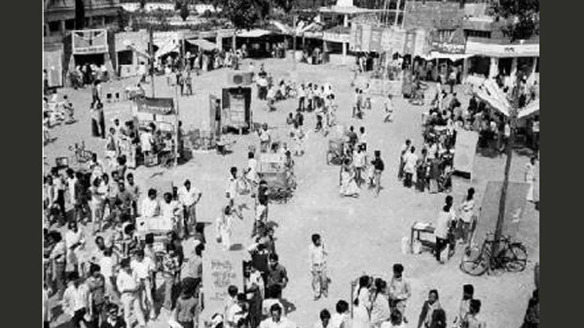 ফিরে দেখা: যেভাবে শুরু হয়েছিল অমর একুশে বইমেলা