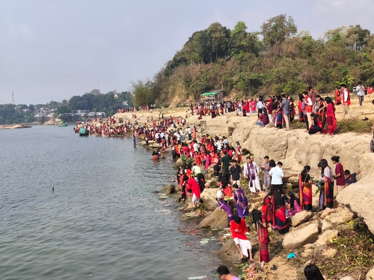 উৎসবমুখর রাঙামাটিতে কাপ্তাই হ্রদের বিভিন্ন এলাকা