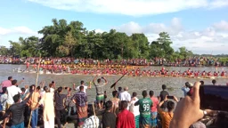 বাধা পেরিয়ে সোনাই নদীতে নৌকাবাইচ, দর্শনার্থীর ঢল