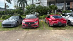 কক্সবাজারে ৩ বিলাসবহুল গাড়ি জব্দ করল শুল্ক গোয়েন্দা

