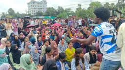 অপ্রতিম হত্যার বিচারের দাবিতে মহাসড়ক অবরোধ