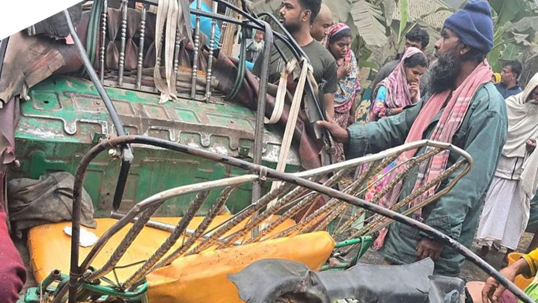 রাজশাহীতে ভটভটি-অটোরিকশার মুখোমুখি সংঘর্ষ, নিহত ৩