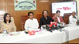 দেশে সারের সংকট নেই, মজুত পর্যাপ্ত: তথ্য উপদেষ্টা