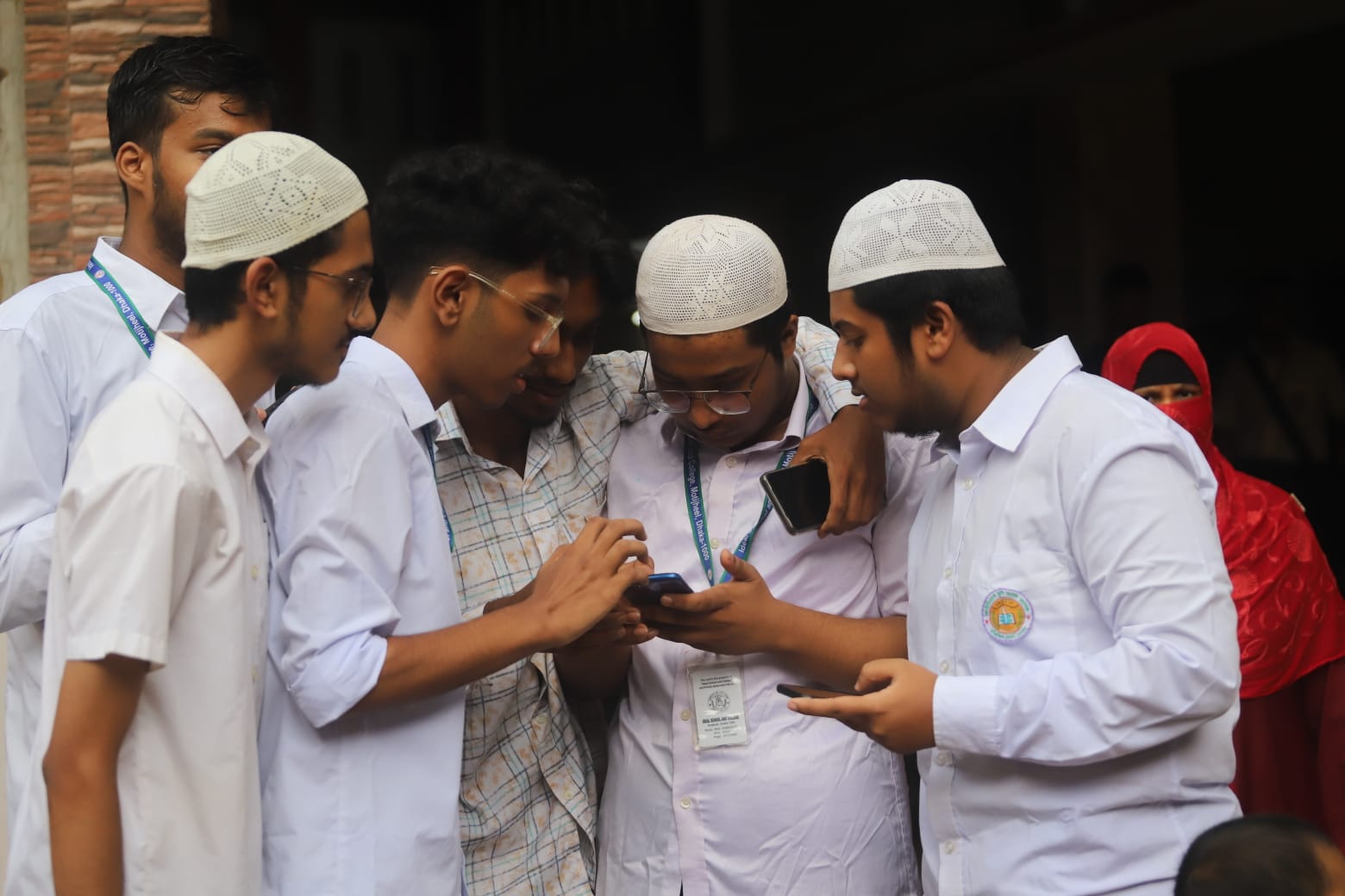 এক বিষয়ে পরীক্ষা দিয়ে ৩ বিষয়ে ফেল