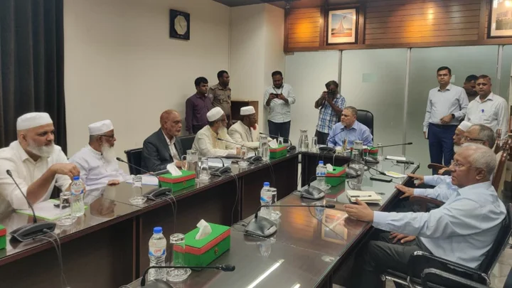 নির্বাচন কমিশন কার্যালয়ে জামায়াতের প্রতিনিধিদলের বৈঠক। সংগৃহীত ছবি 