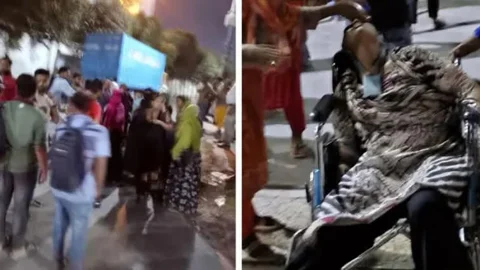 শনিবার নারায়ণগঞ্জের সিদ্ধিরগঞ্জে আদমজী ইপিজেডে হঠাৎ অর্ধশতাধিক শ্রমিক অসুস্থ হয়ে পড়েন। ছবি: সংগৃহীত