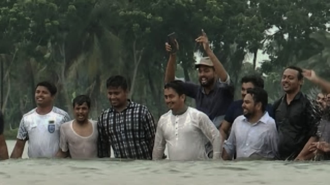 যে কারণে মাগুরার বুরাইল বিলে নেমেছিলেন এনসিপি নেতারা