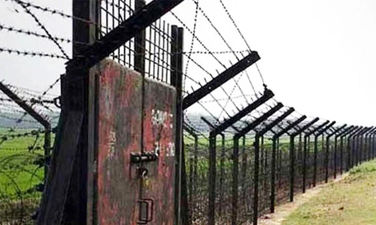 ‘অবৈধ বাংলাদেশি’ দাবি করে দুই শতাধিক লোক পাঠাচ্ছে ভারত