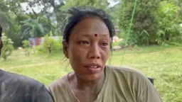 ‘চোখের সামনে বাবা মা বোনকে ভেসে যেতে দেখেছি’