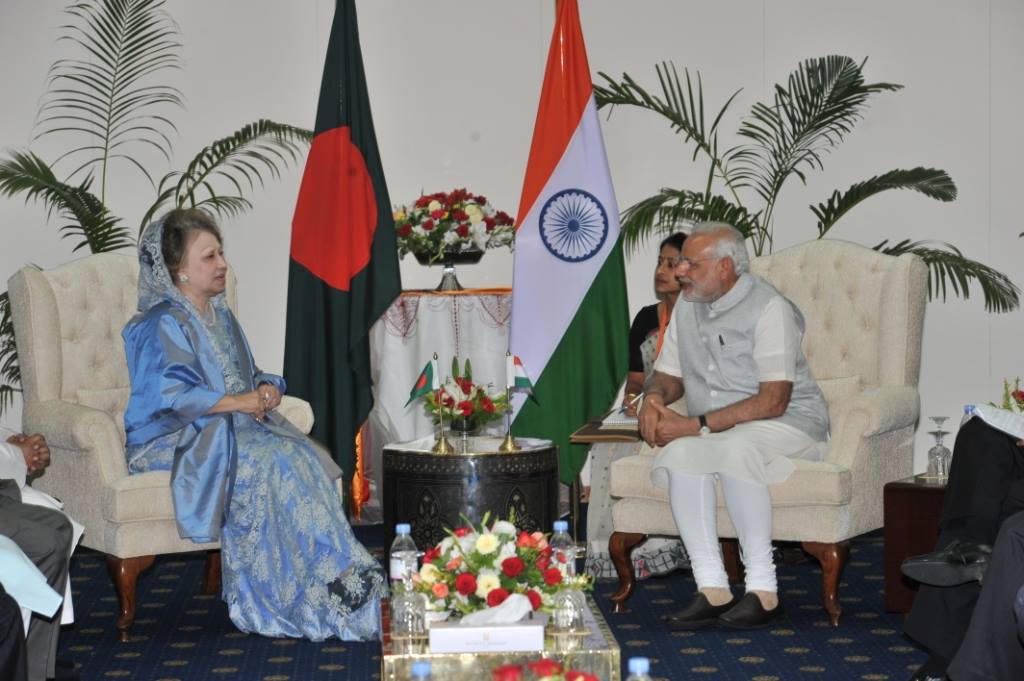 ছেলেকে নিয়ে ভারতে ফিরলেন সোনালী খাতুন, স্বামীসহ চারজনকে গ্রহণ করেনি বিএসএফ