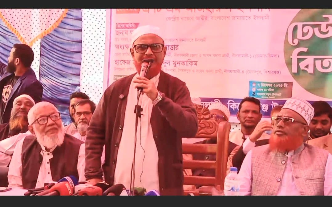 ফোন চুরির অভিযোগে কিশোরকে গাছে বেঁধে মারধর