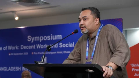 বিলসের সিম্পোজিয়ামে বক্তব্য রাখছেন প্রধানমন্ত্রীর উপদেষ্টা মাহদী আমিন। ছবি: সংগৃহীত 