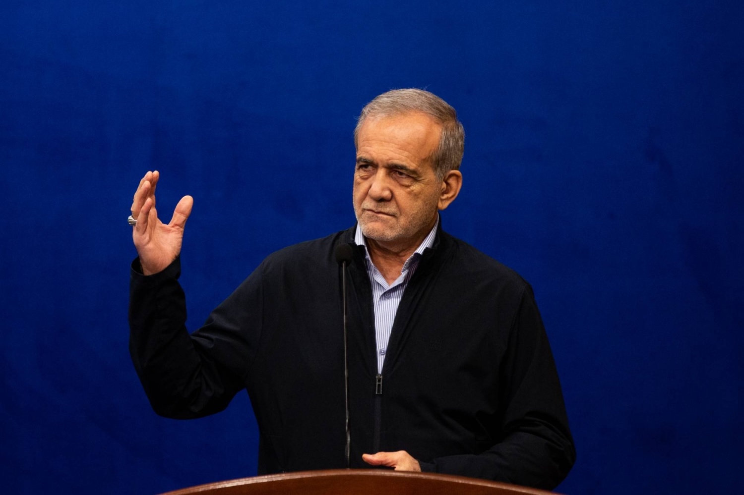 মধ্যপ্রাচ্যের উত্তেজনার মধ্যে কেন ক্ষমা চাইলেন ইরানের প্রেসিডেন্ট