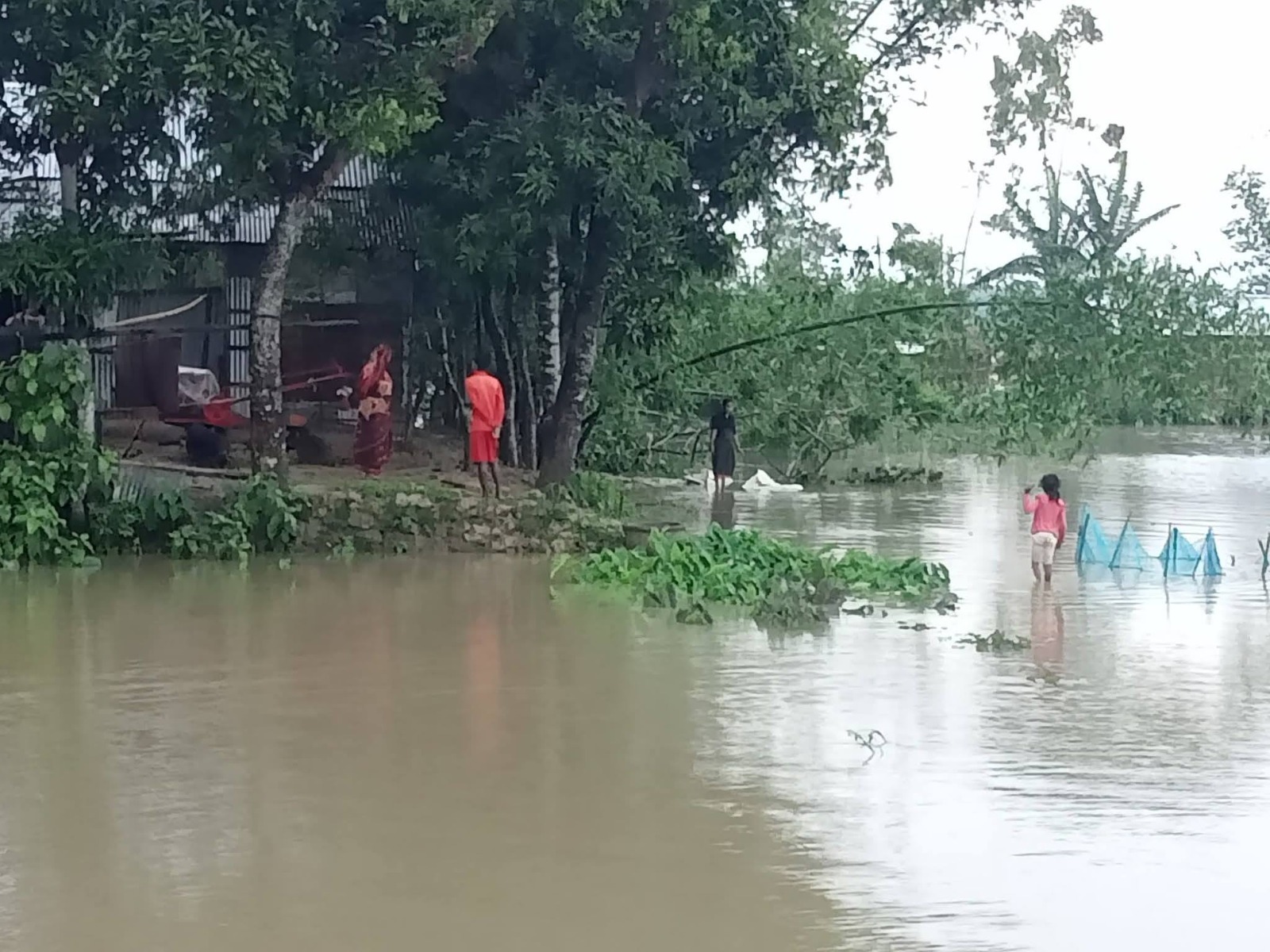 মৌলভীবাজারে পানিবন্দি ৫ শতাধিক পরিবার