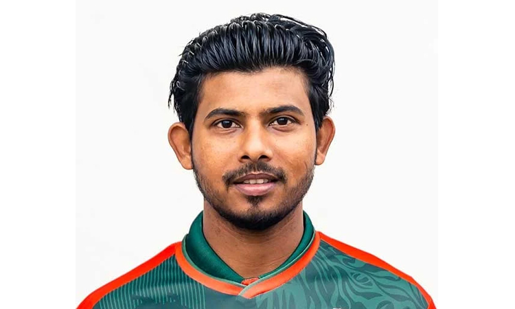 ৪ বছর পর জাতীয় দলে ফিরলেন মোসাদ্দেক