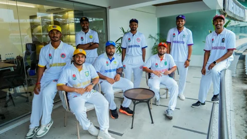 জাতীয় ক্রিকেট লিগের অধিনায়করা। ছবি: বিসিবি