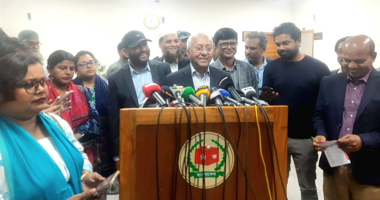 পোস্টাল ব্যালট গণনা হবে রিটার্নিং কর্মকর্তার কার্যালয়ে, নিবন্ধন ছাড়াল দেড় লাখ