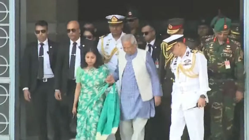 শপথ অনুষ্ঠানে প্রধান উপদেষ্টা ড. মুহাম্মদ ইউনুস