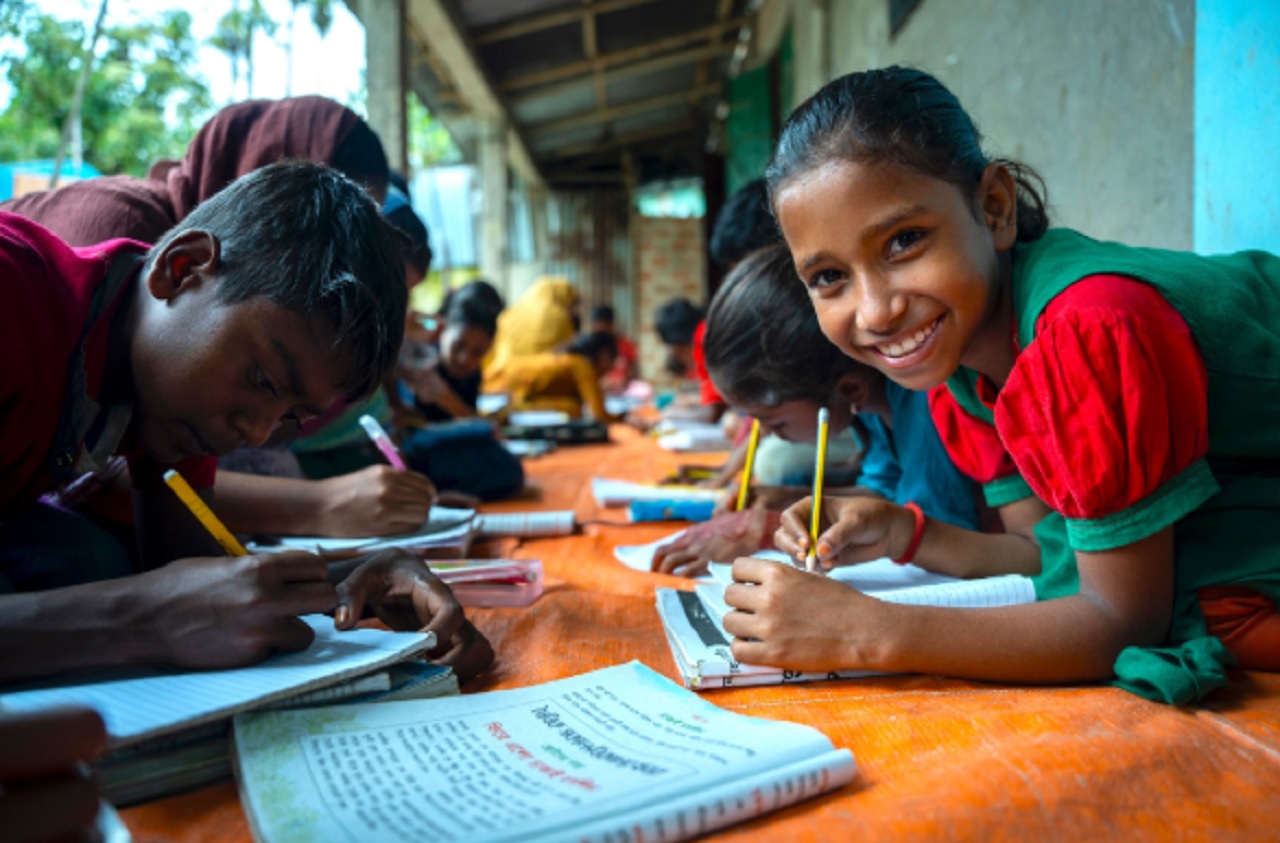 পাঠ্যপুস্তক কেমন হলে ফিরবে শেখার আনন্দ