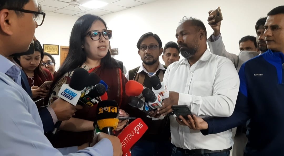 প্রশাসন ও পুলিশ নিরপেক্ষ নয়: রুমিন ফারহানা