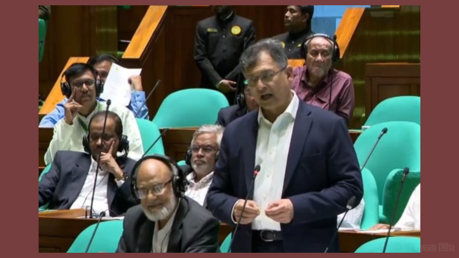 ইসলামী ব্যাংক ইসলাম নয়, জামায়াতে ইসলামীও ইসলাম নয়: স্বরাষ্ট্রমন্ত্রী