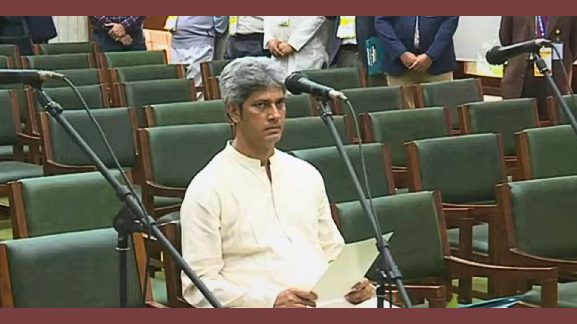 একাই শপথ নিলেন জোনায়েদ সাকি