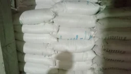 ব্যবসায়ীর গুদাম থেকে ২০৯ বস্তা সার জব্দ, জরিমানা