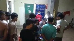 উৎকট গন্ধে পুলিশে ফোন, আশুলিয়ায় তালাবদ্ধ ঘরে ৩ লাশ
