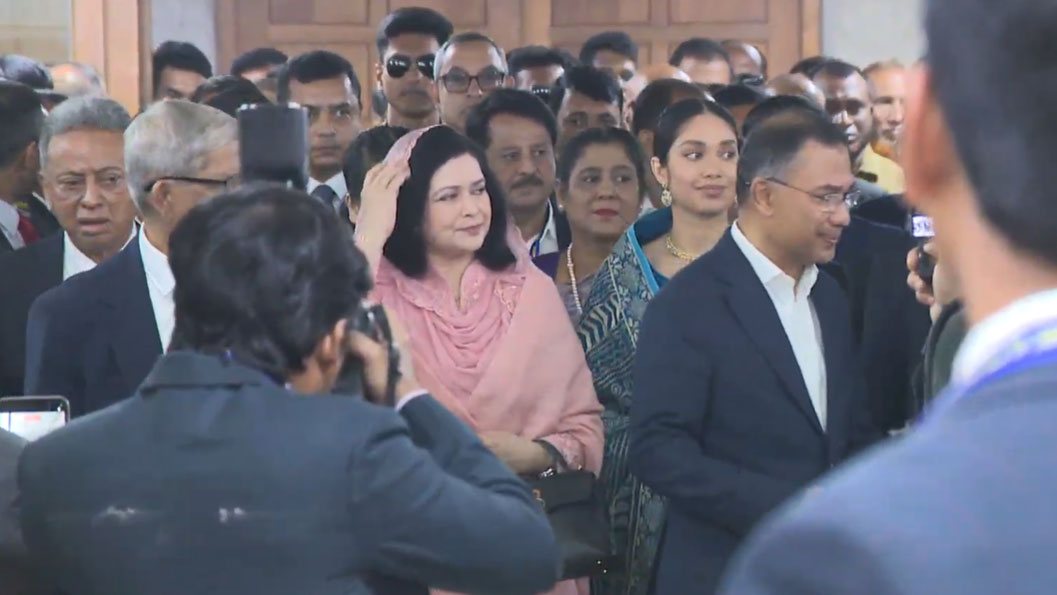 শপথকক্ষে তারেক রহমান