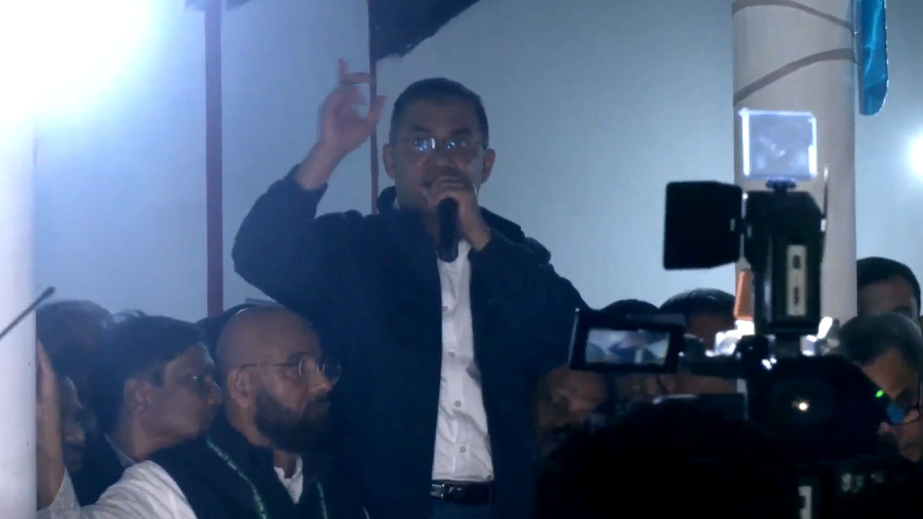 ২১ বছর পর শ্বশুরবাড়িতে তারেক রহমান, চাইলেন ধানের শীষে ভোট