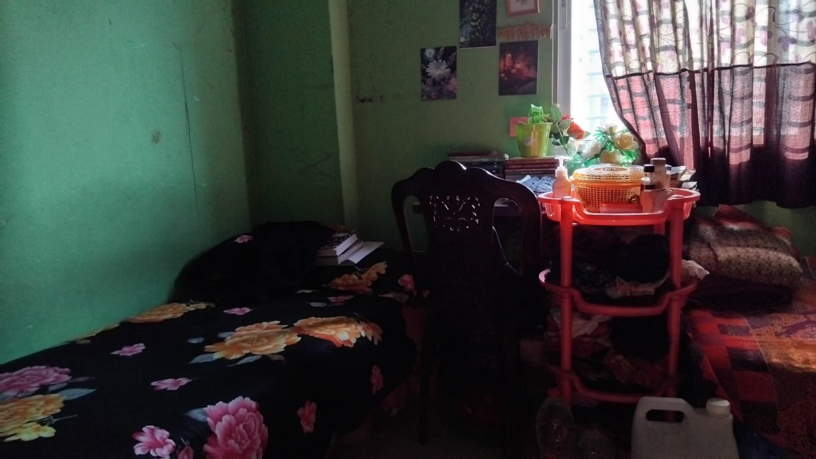 সোহরাওয়ার্দী উদ্যান অভিমুখী লেনে যানজট, ফাঁকা অন্য পাশ